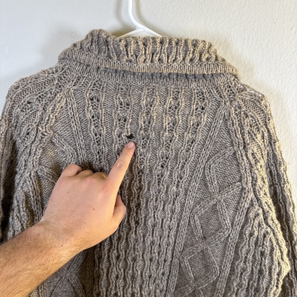 Carraig Donn Aran Sweater Cardigan Women Sz L Beige Wool Cable Knit pocket - Picture 10 of 13